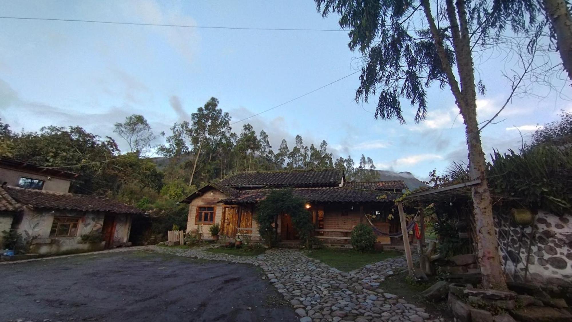 El Tio Hostal Otavalo Extérieur photo